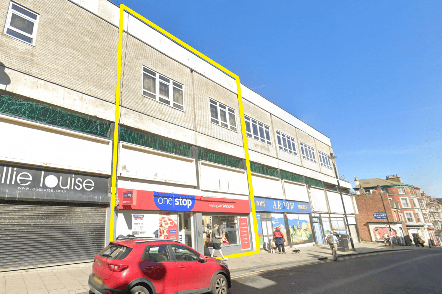 High Yielding Retail Investment with Development Potential