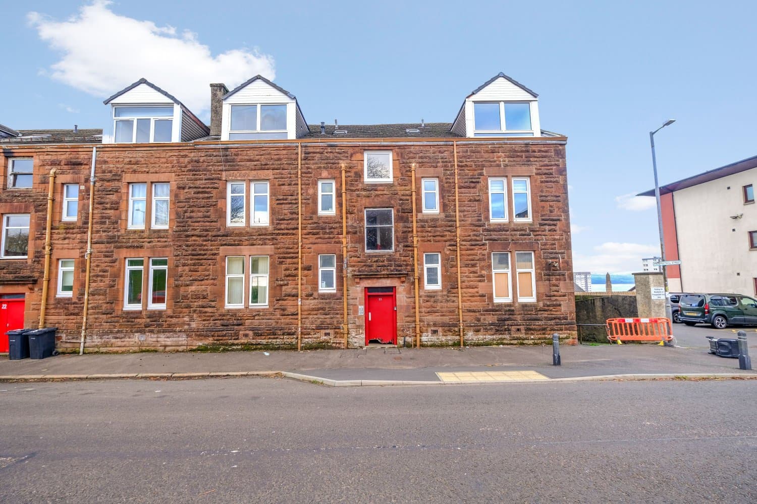One Bedroom Ground Floor Flat for Auction