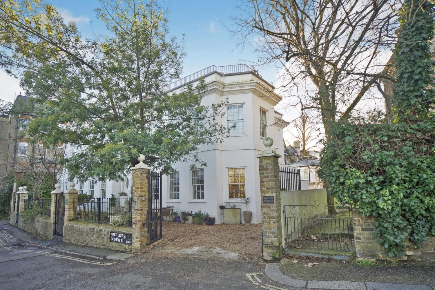 12 Squires Mount - Three Bedroom Semi Detached Period House