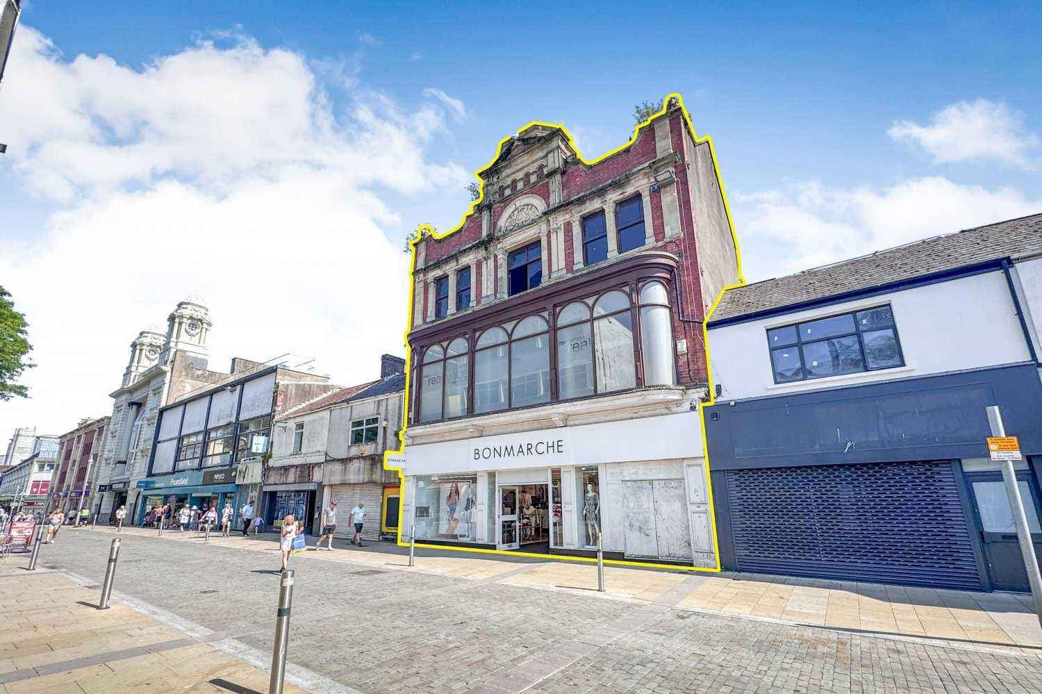 Attractive Freehold Shop Investment in the City Centre