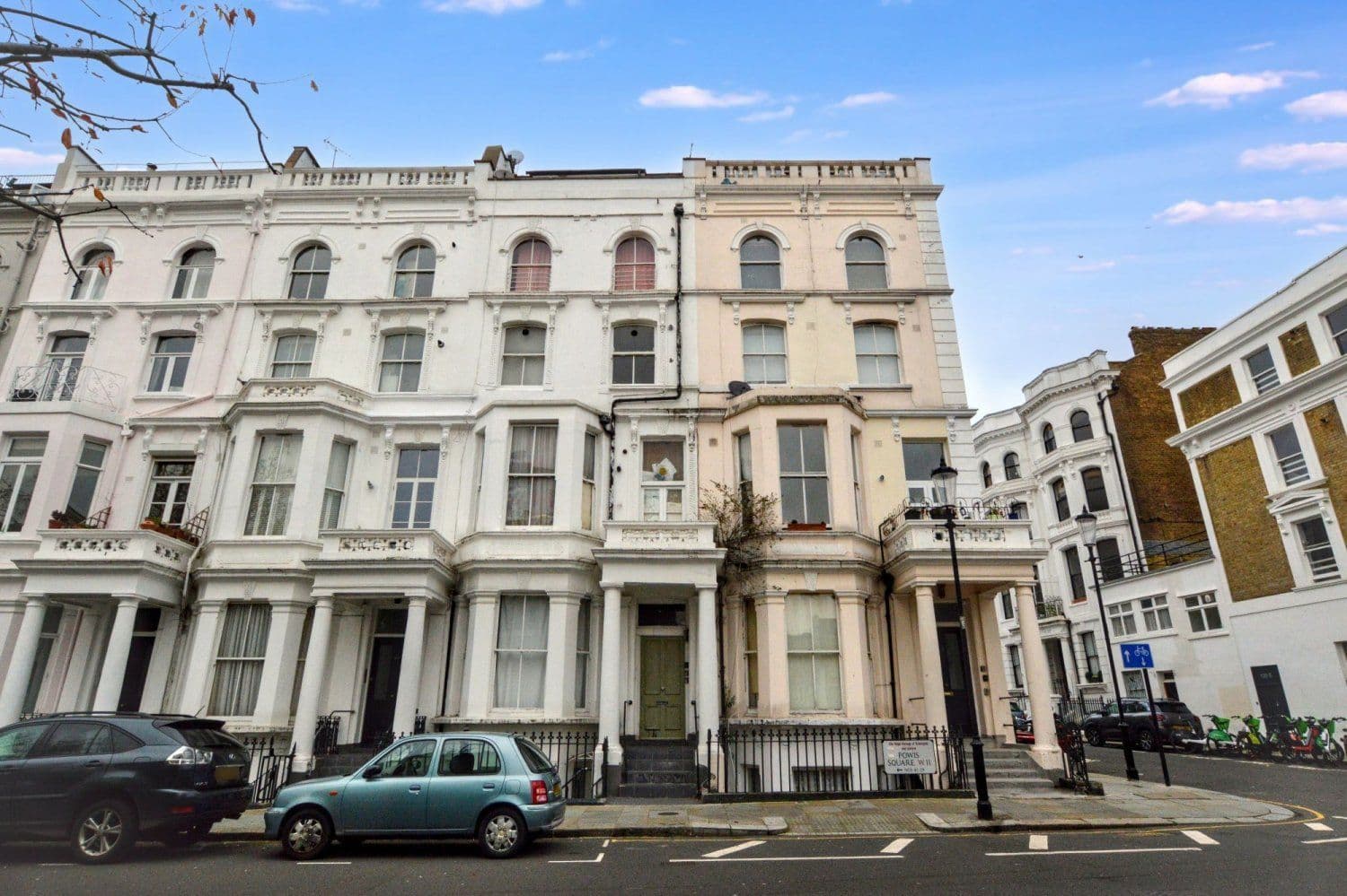 Fourth Floor One Bedroom Flat in Notting Hill