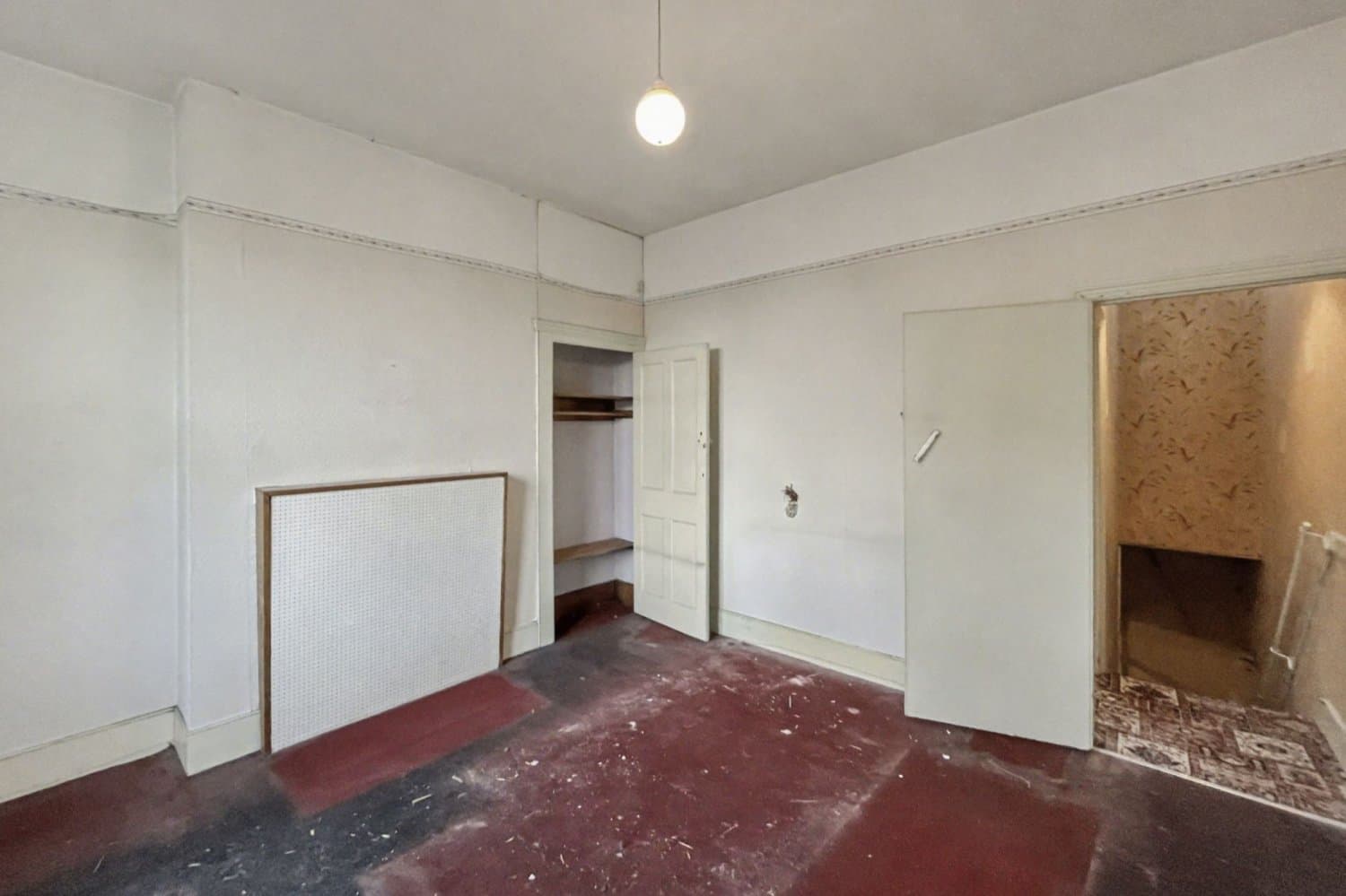 Freehold Two Bedroom Terraced House