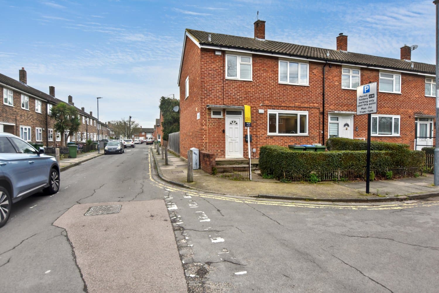 Three Bedroom End of Terrace House