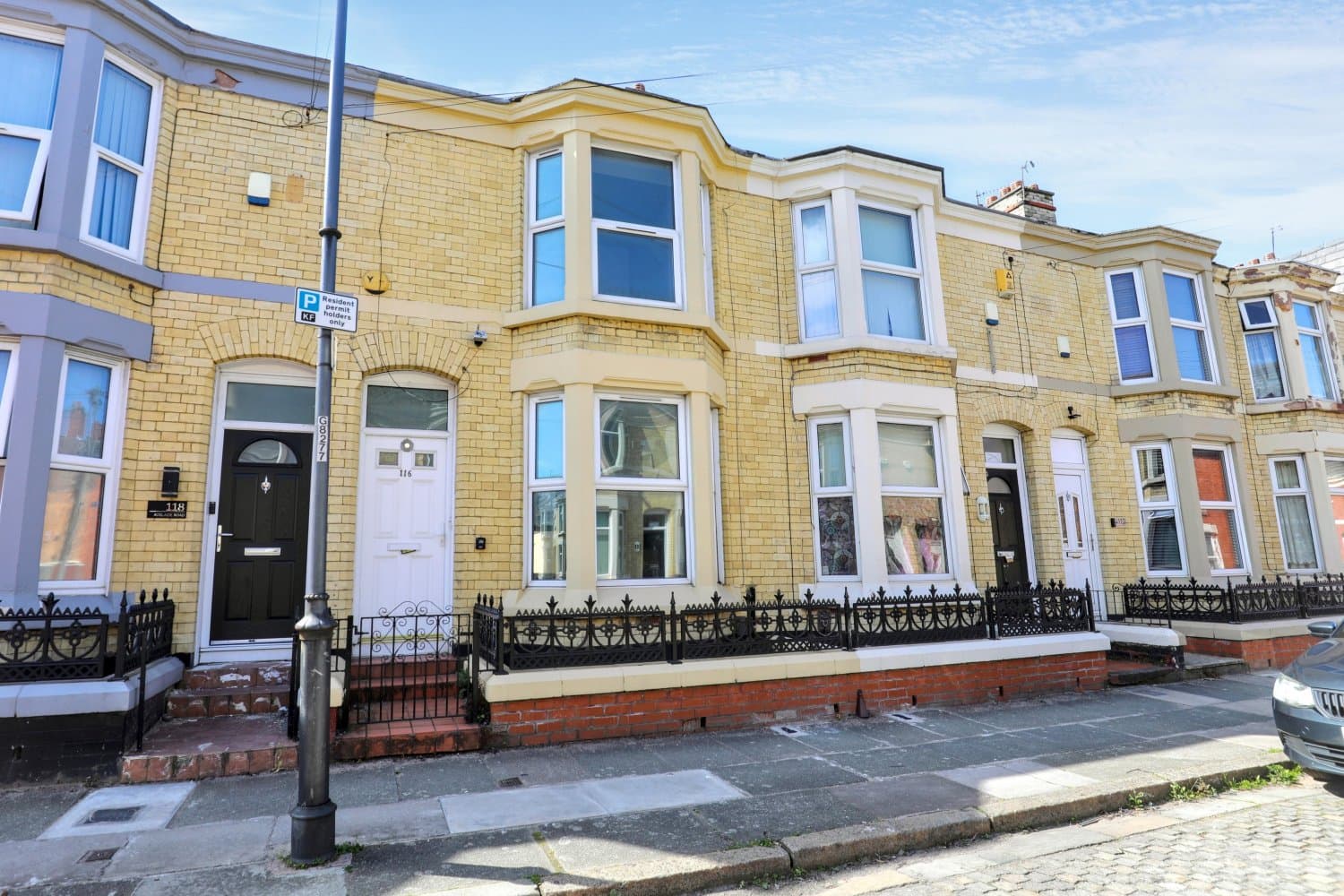 Three Bedroom Mid Terrace House