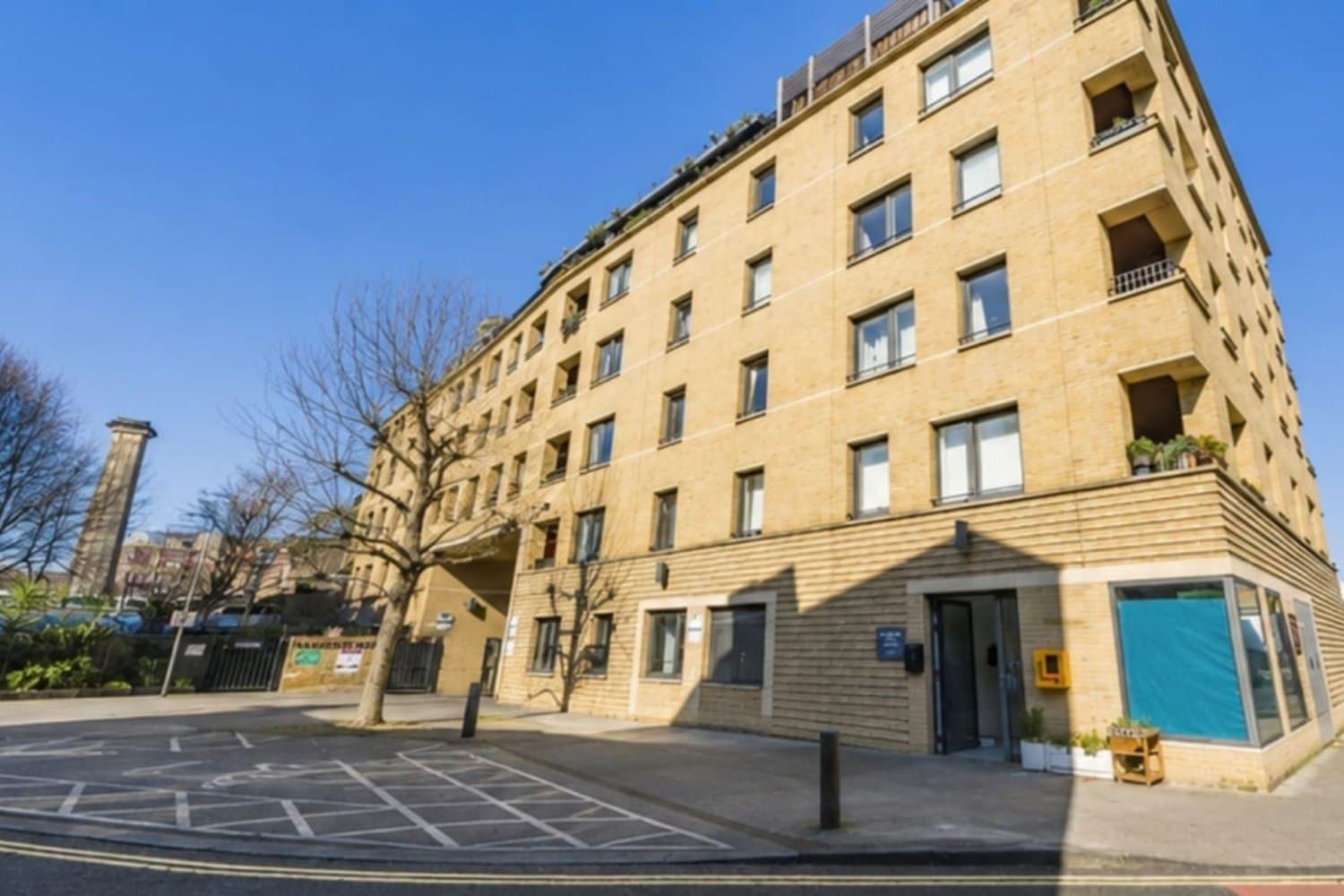 One Bedroom Fourth Floor Flat in Pimlico