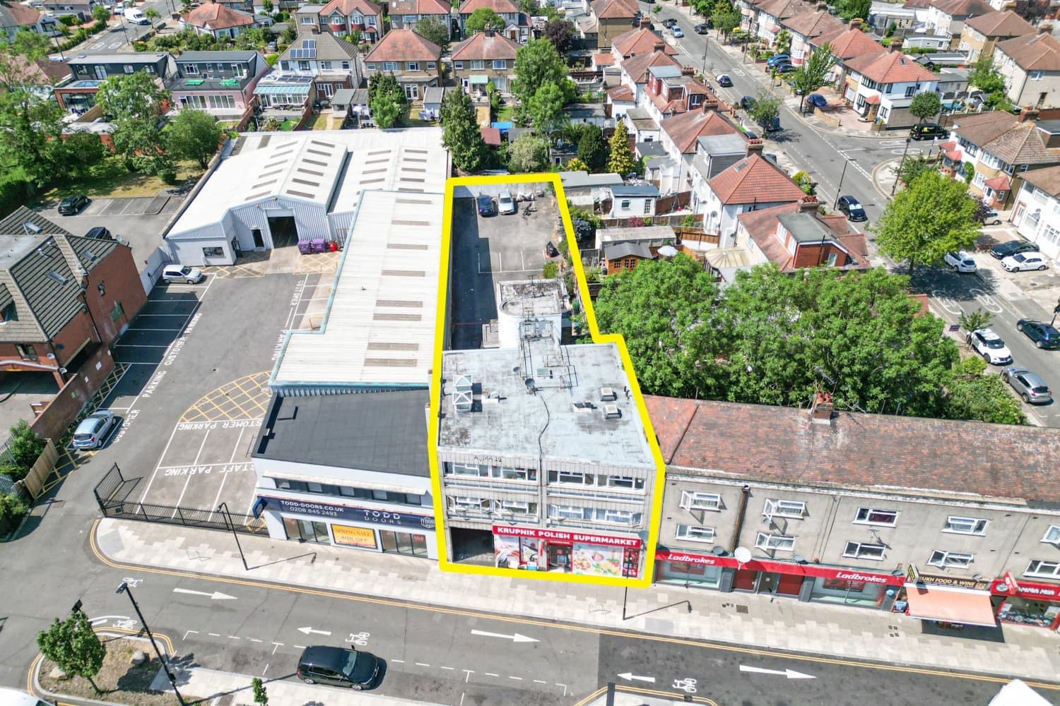 Freehold Supermarket and Ground Rent Investment