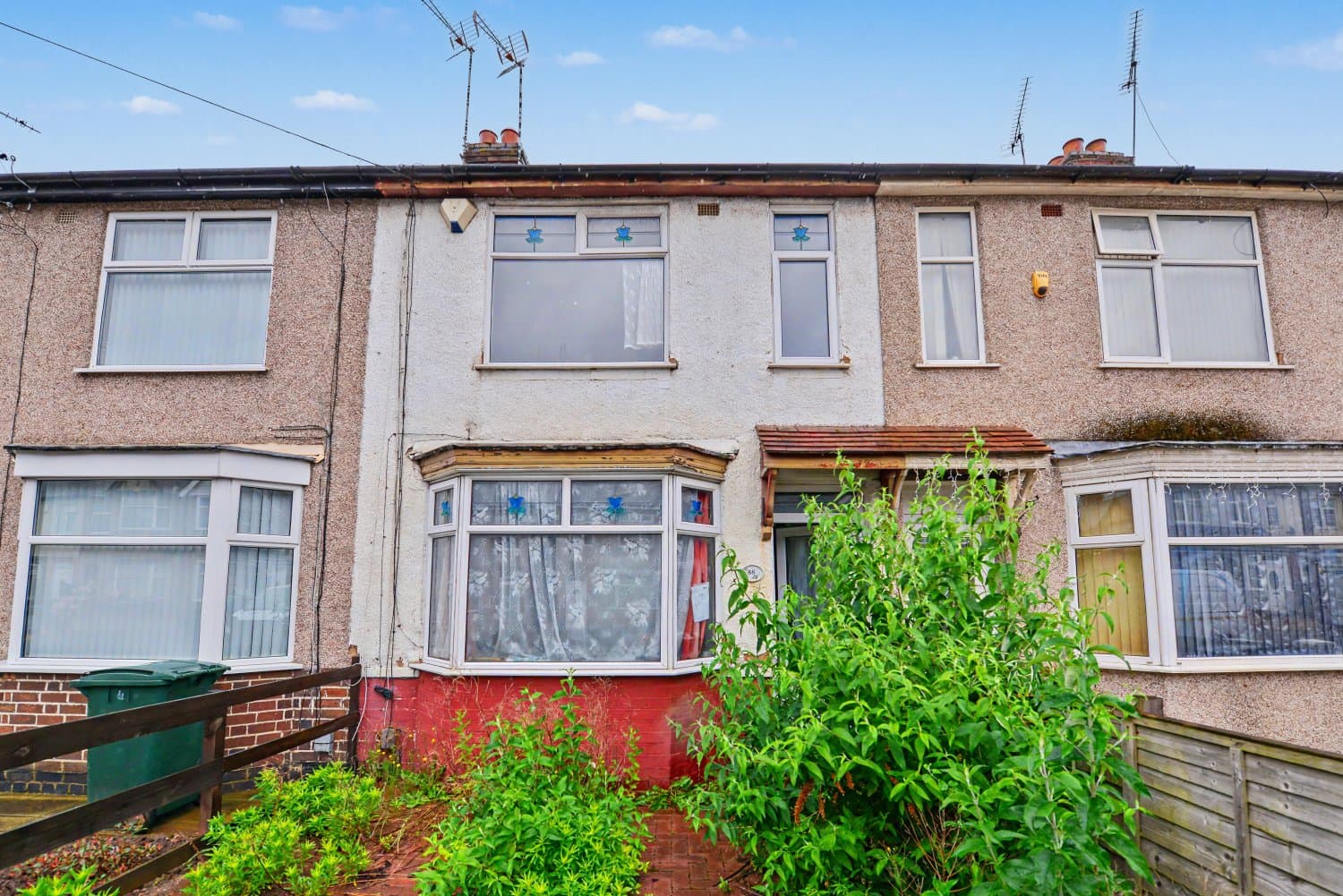 Three Room Mid Terrace House