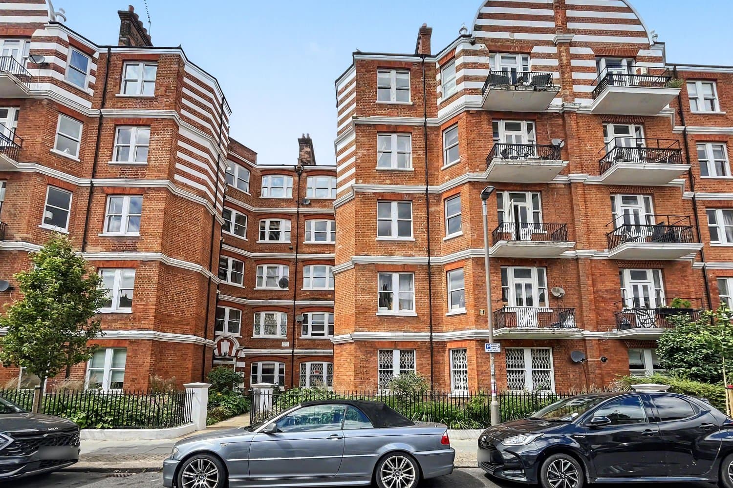 Two Bedroom Self-Contained Flat in Battersea