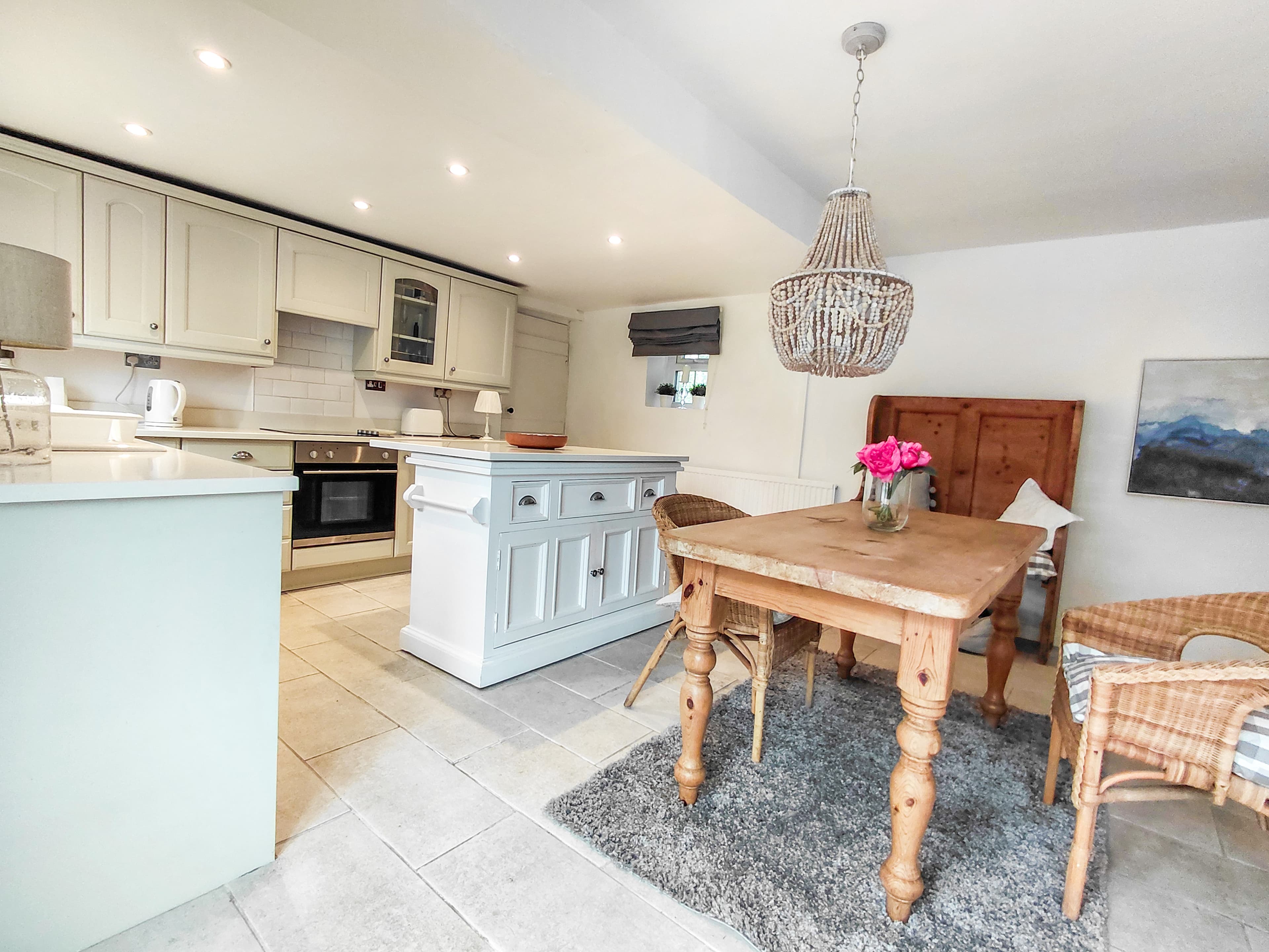 4 Bed Detached House For Sale