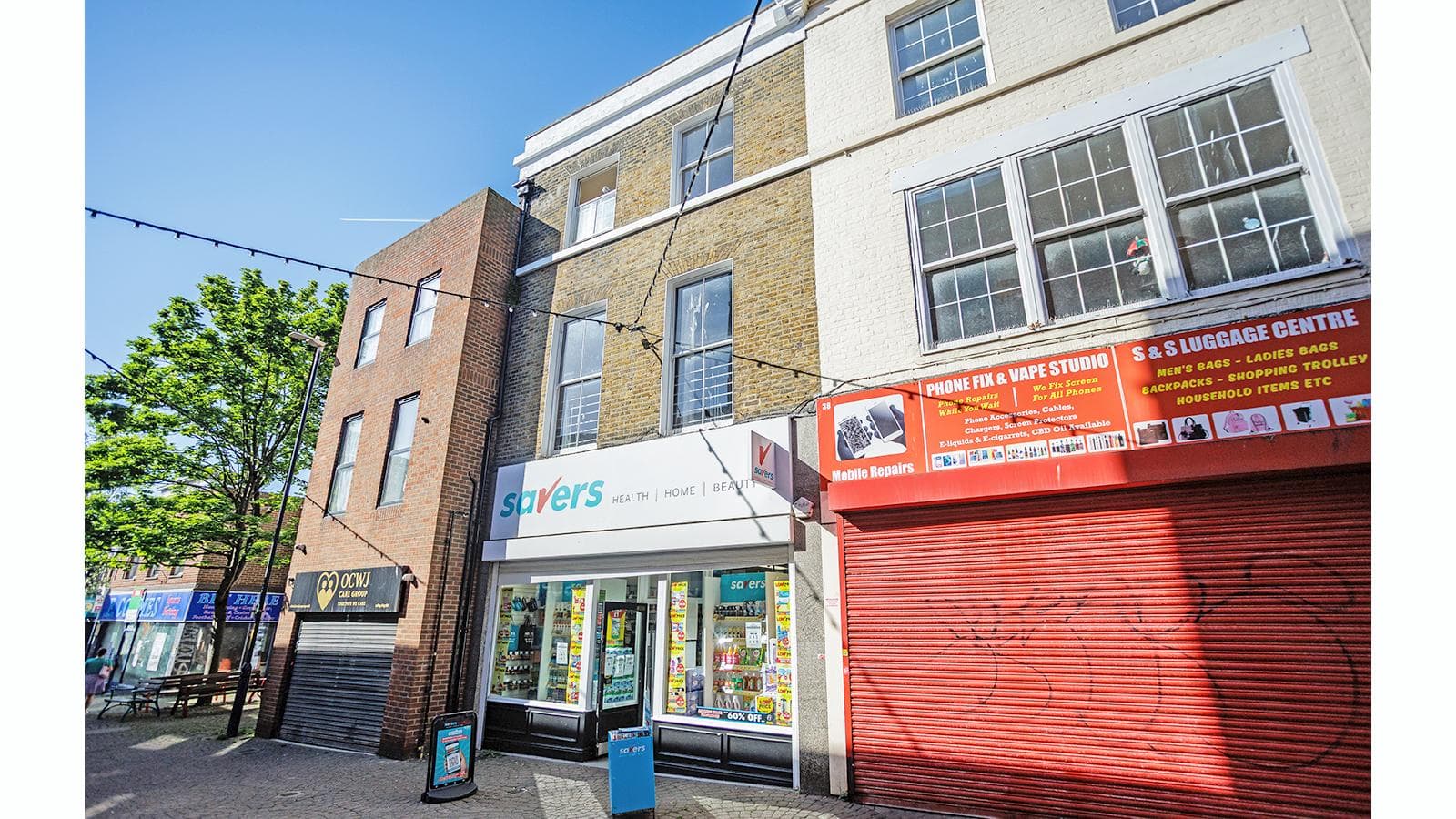 Freehold Retail Investment
