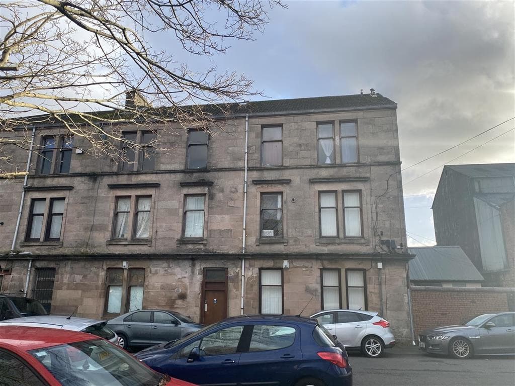 Flat T/R, 3, Macdougall Street