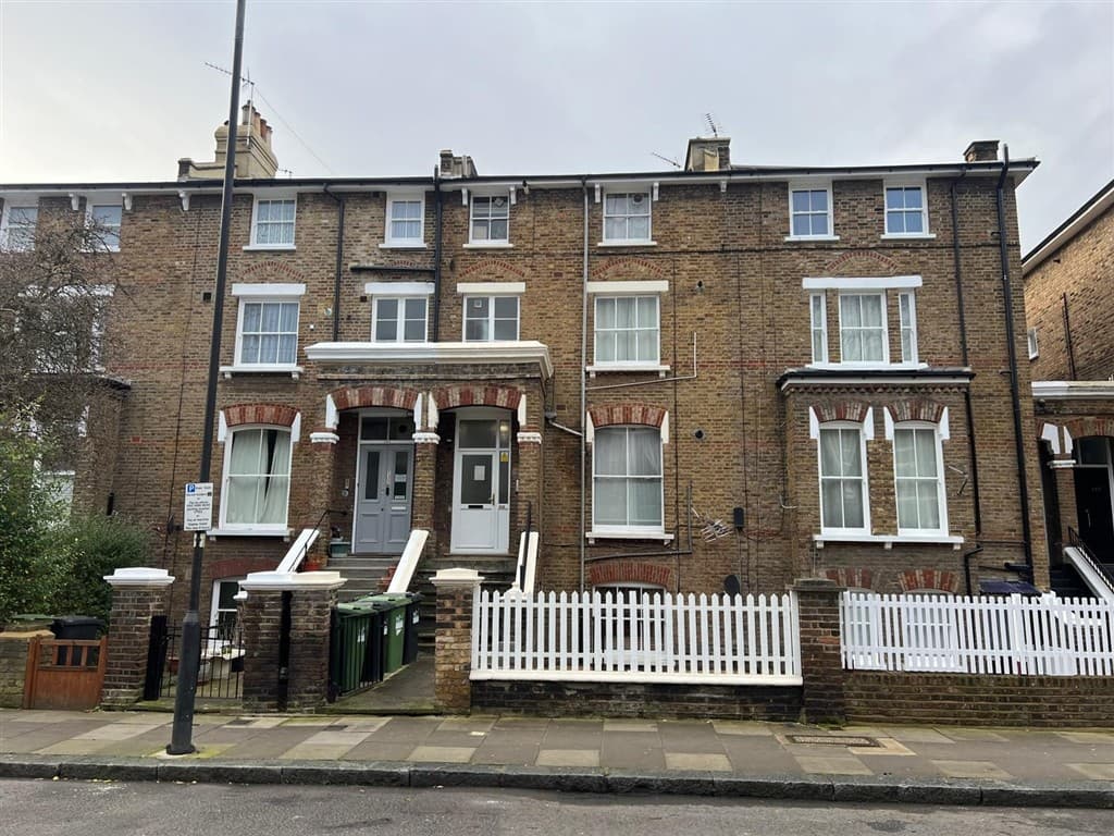 Long Leasehold Garden Flat Requiring Updating