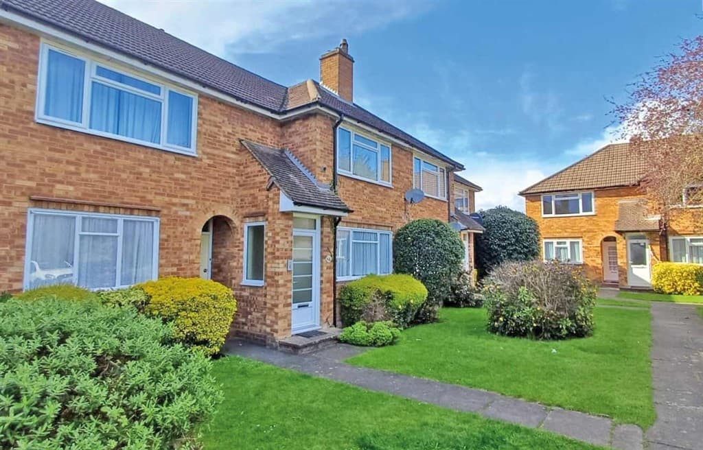 Leasehold Two-Bedroom Ground Floor Flat