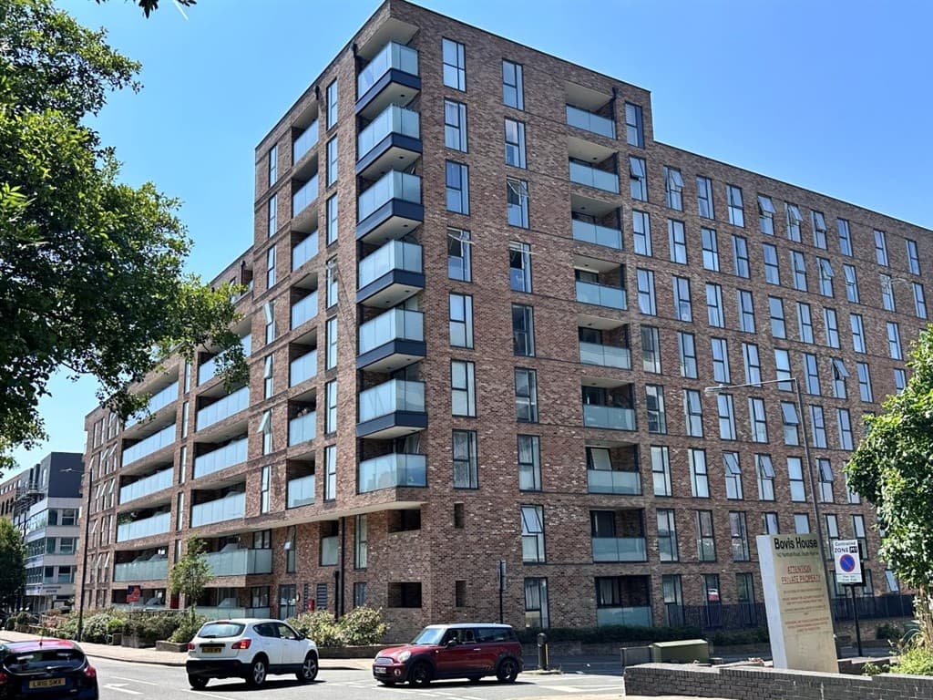 Leasehold Fourth Floor Flat