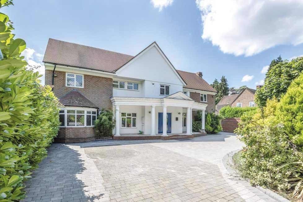 Substantial Freehold Detached 6-Bedroom House