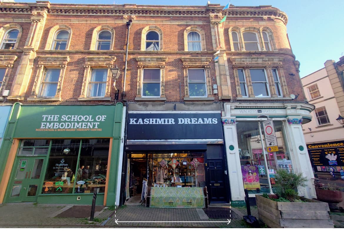 Freehold – Shop & Basement with Additional Flat