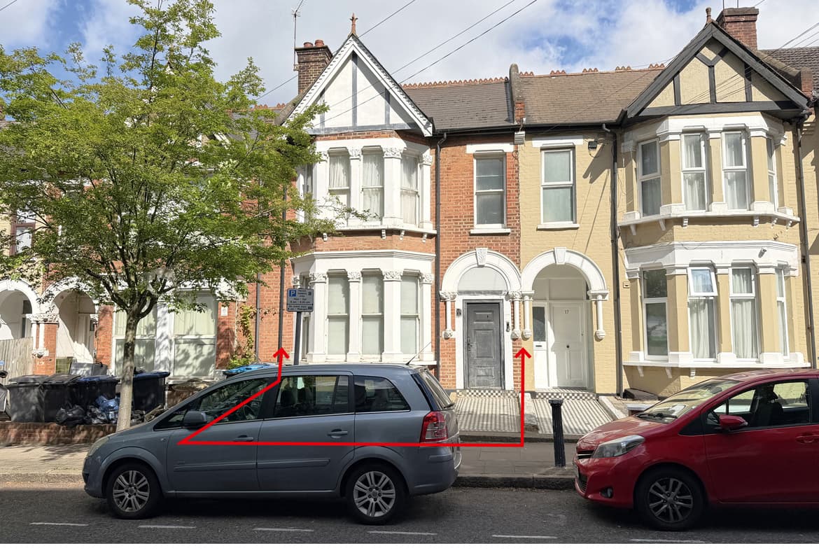 Freehold Vacant 3 Bed House