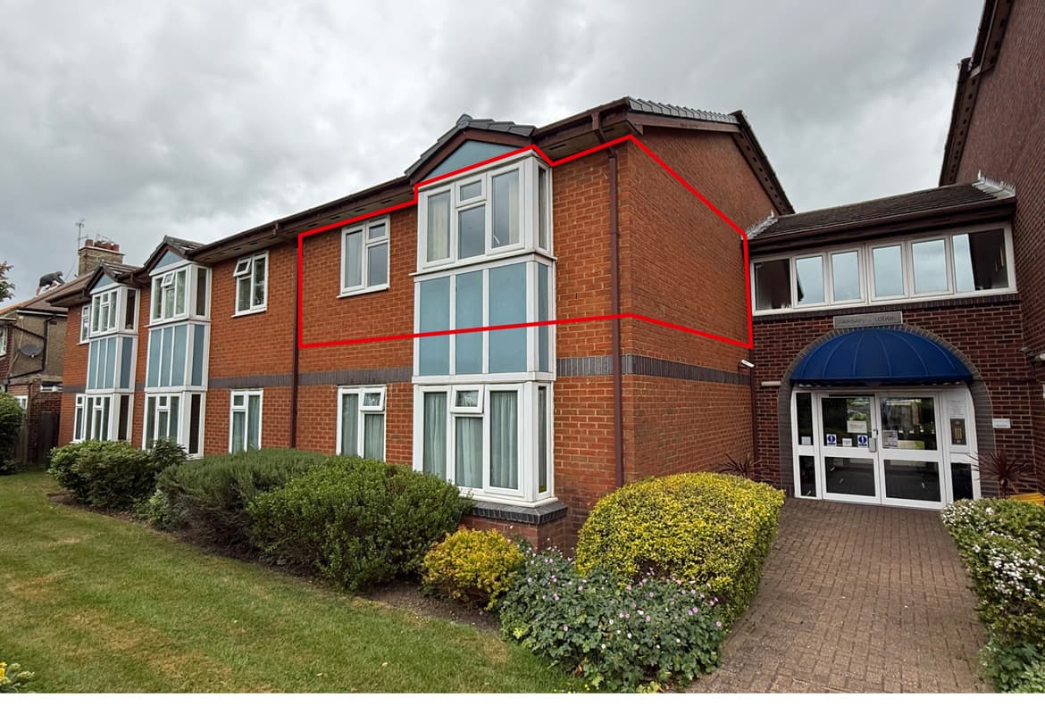 Vacant 1 Bed Flat for the Over 60's - Reduced from a previous asking price of £170,000