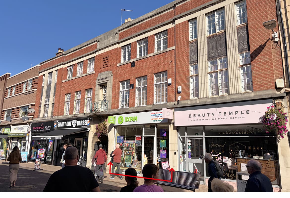 Town Centre Investment let to Oxfam - Gross Yield 9.5%