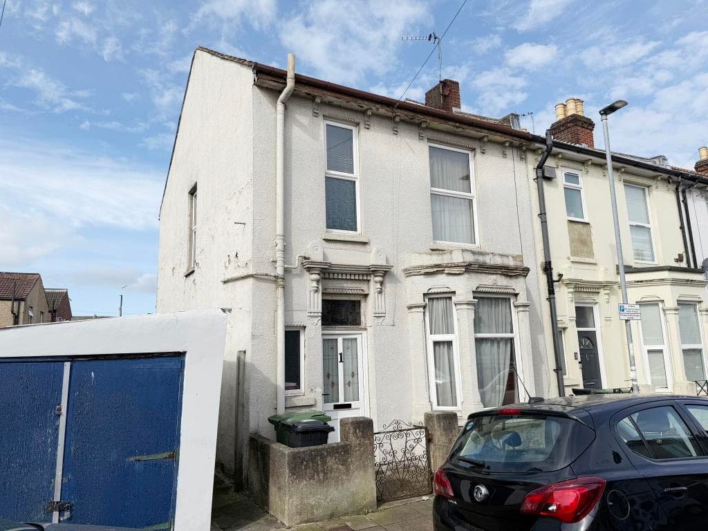 Lot 133 - Three-Bedroom House In Need Of Improvement