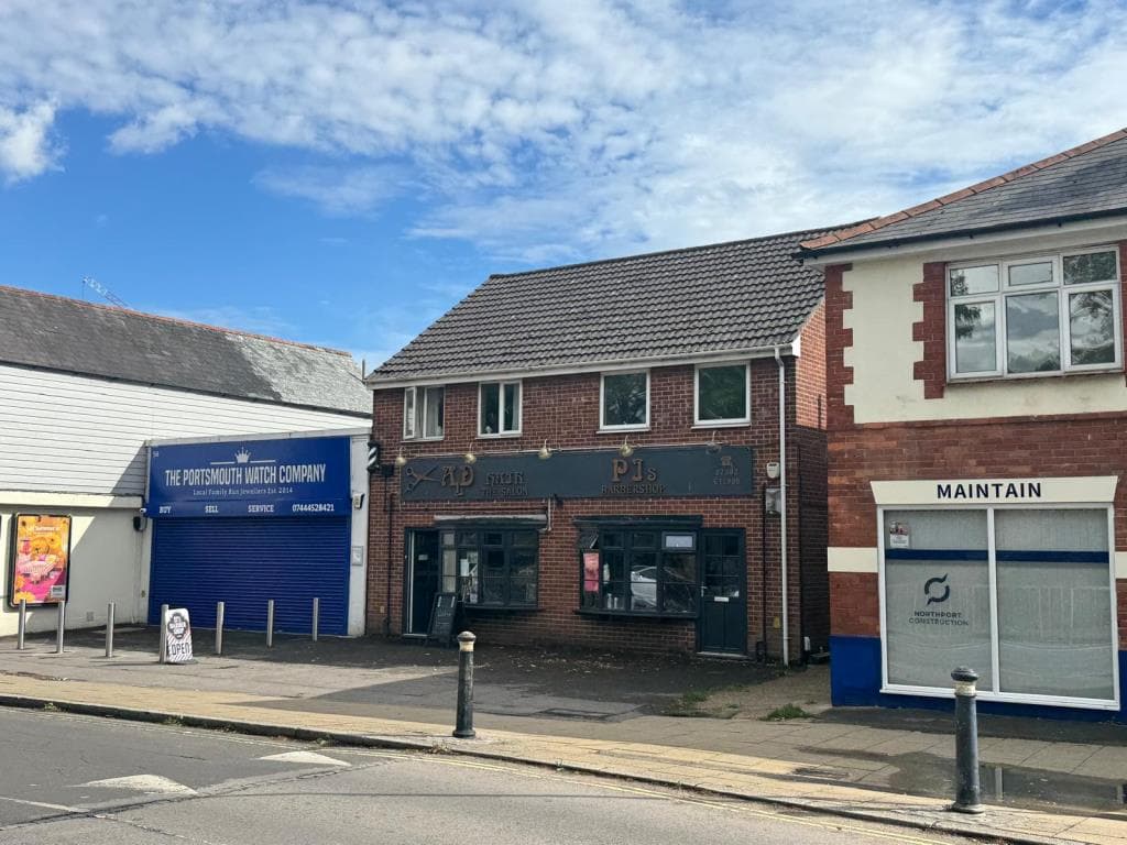 Freehold Ground Rent With Leasehold Commercial Unit