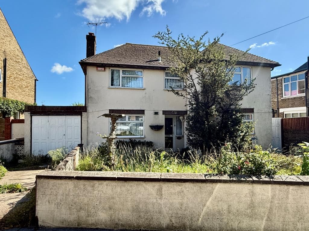 Detached House For Refurbishment