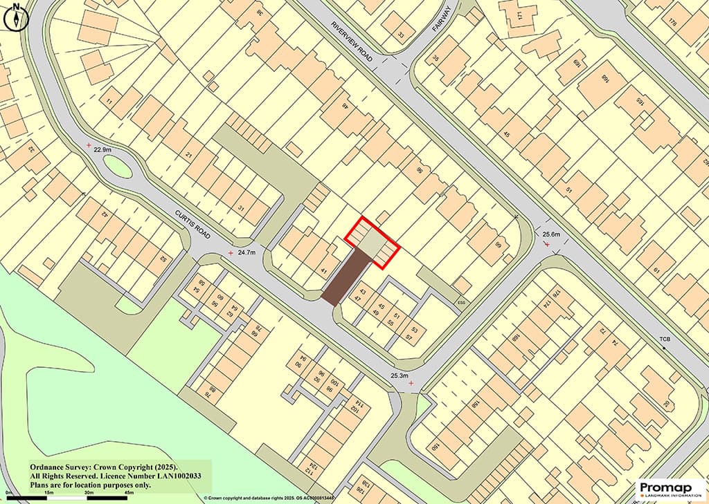 Eight Garages With Courtyard