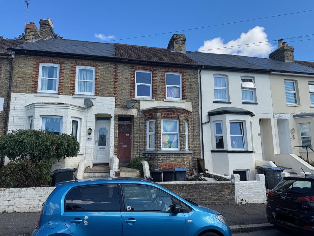 Bay Fronted Terrace House For Improvement