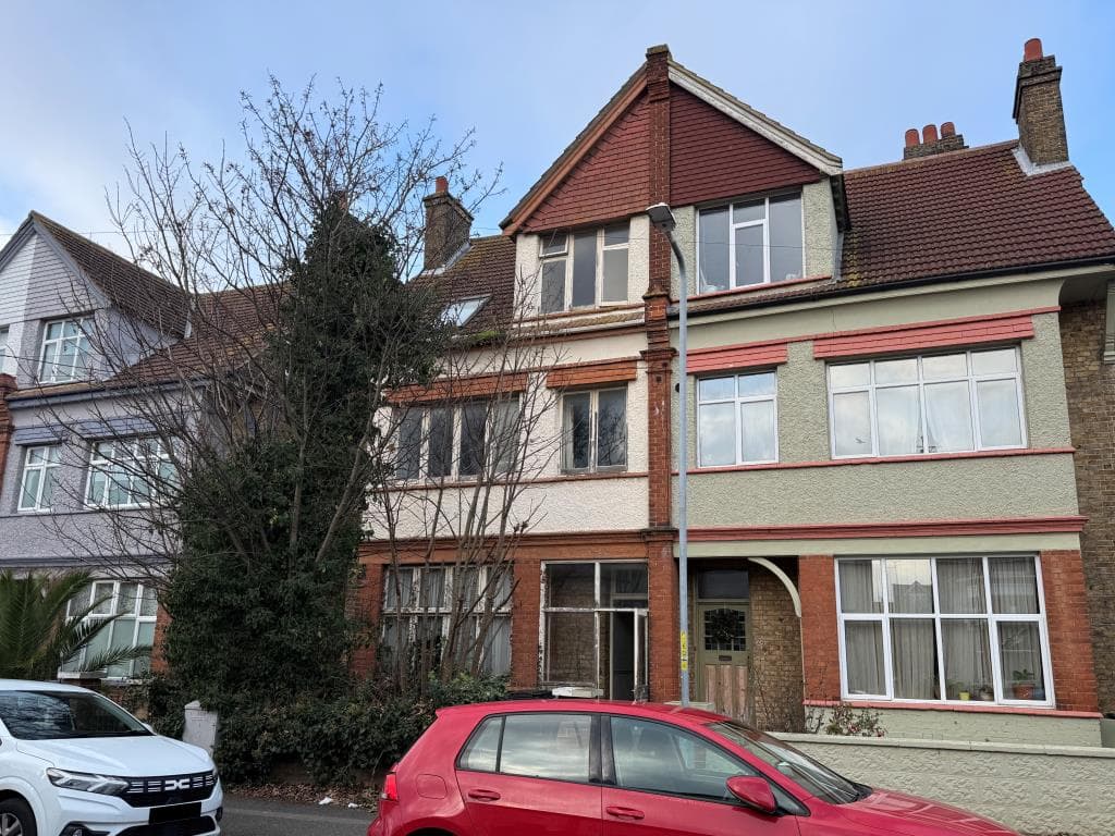 Substantial Six-Bedroom House For Total Refurbishment