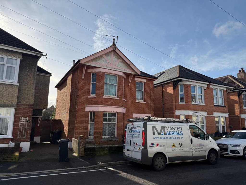 Detached House For Improvement