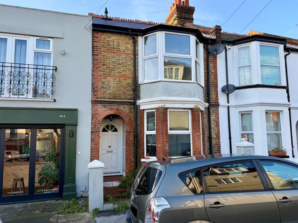 Extended Mid-Terrace House In Town Centre