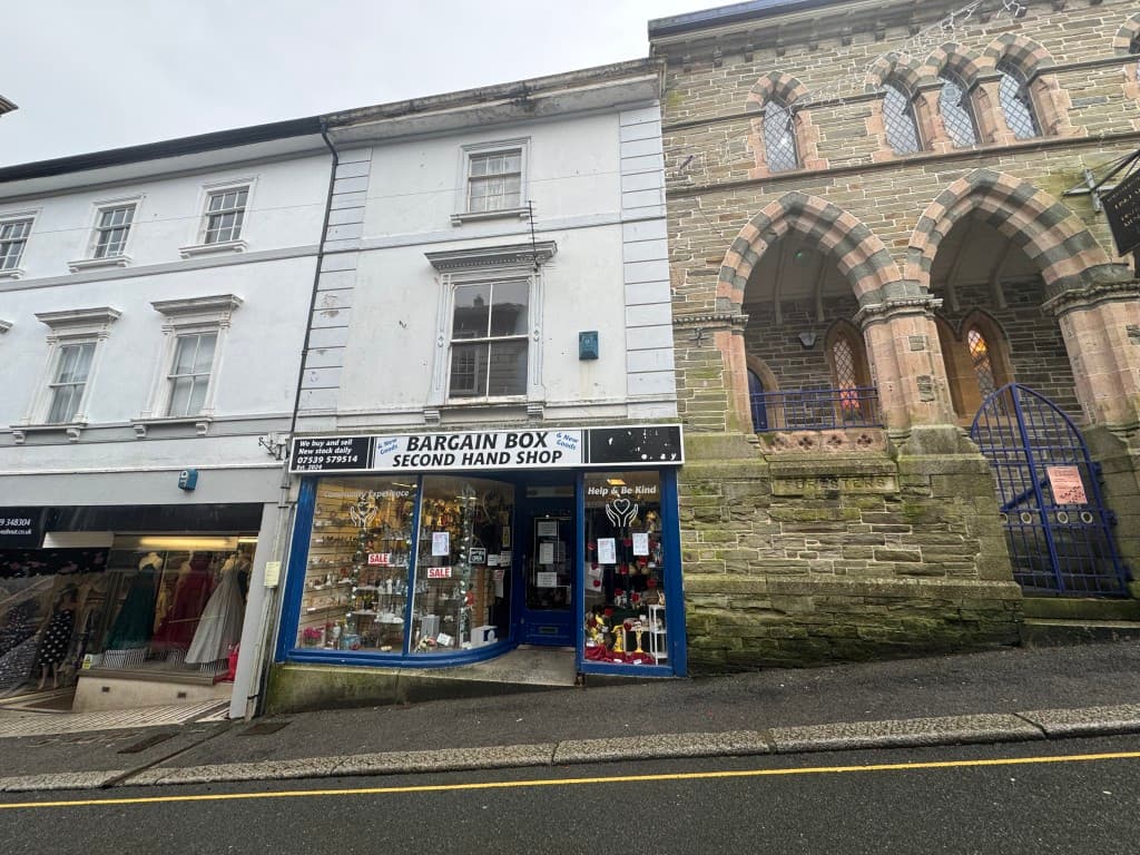 Town Centre Flat For Investment Or Occupation