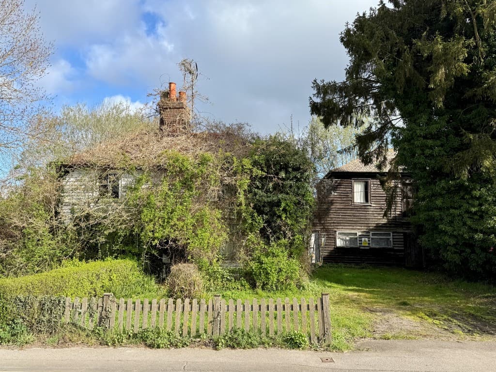 Detached Cottage And Barn With Planning For Demolition And Three Houses