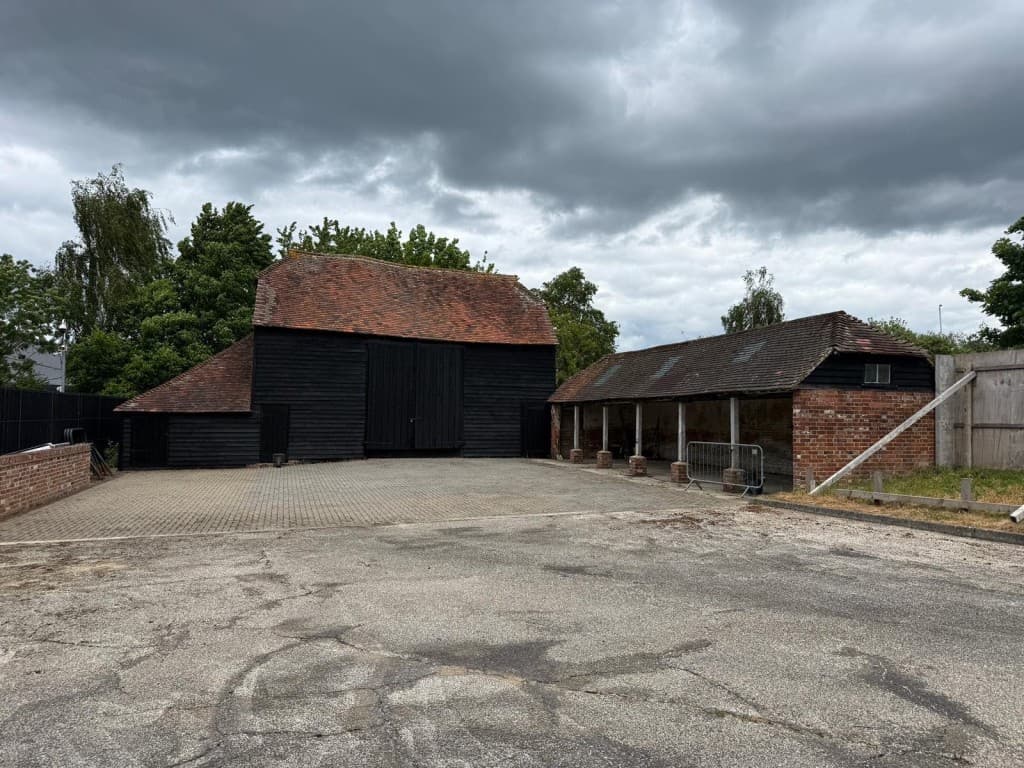 Barn And Carport With Planning For Five-Bedroom Detached House