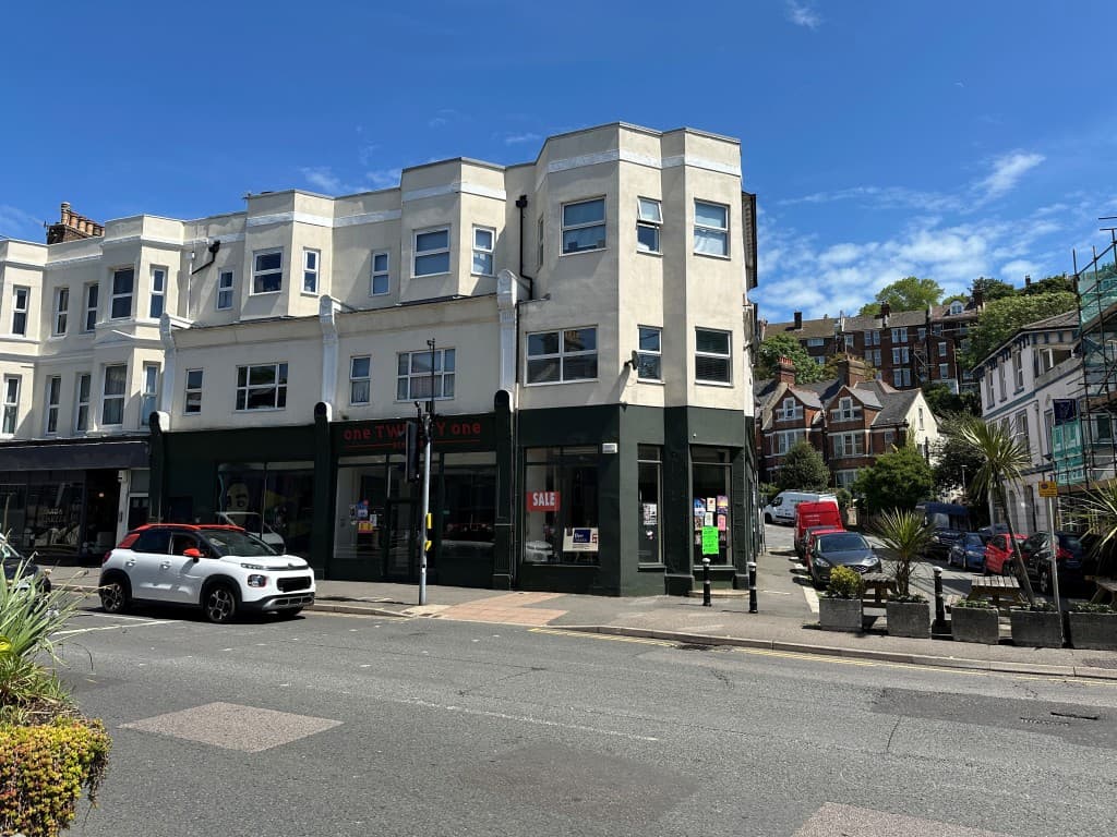 Commercial Unit With Long Lease