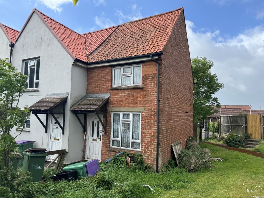 Two-Bedroom End-Terrace House For Refurbishment