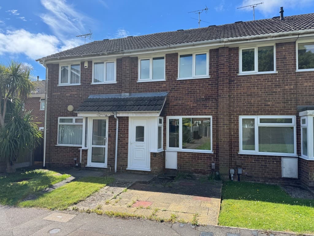 Two-Bedroom Terrace House In Popular Location