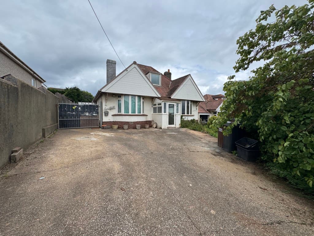 Detached Bungalow For Improvement And Repair