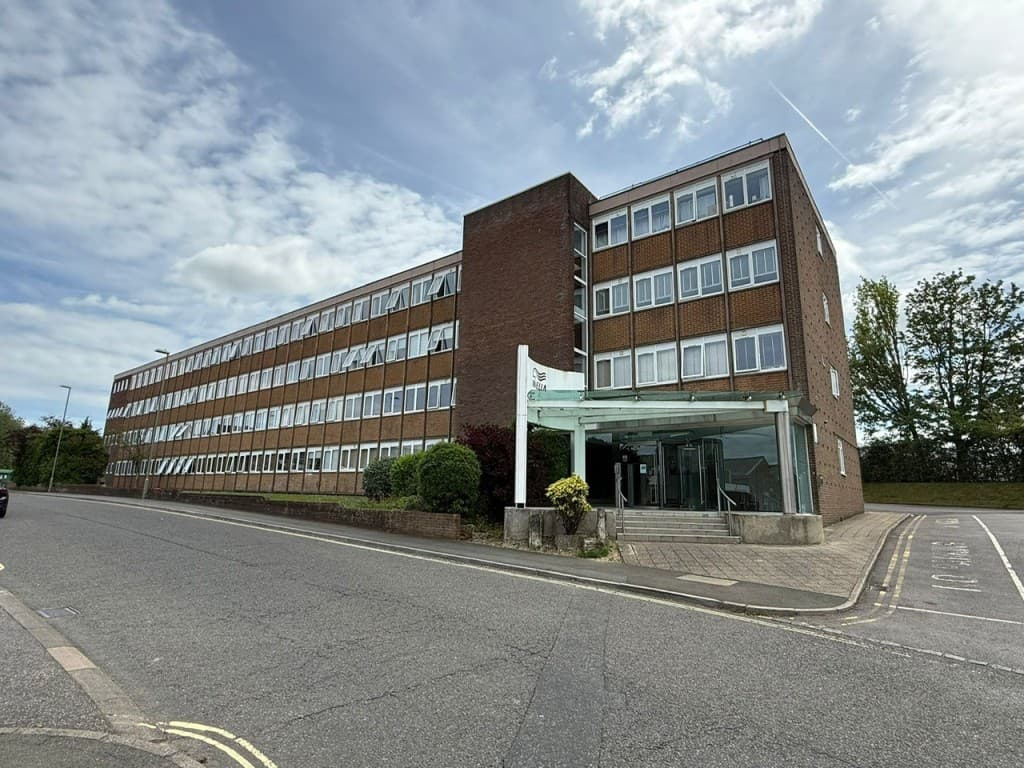 Flat For Investment Or Occupation