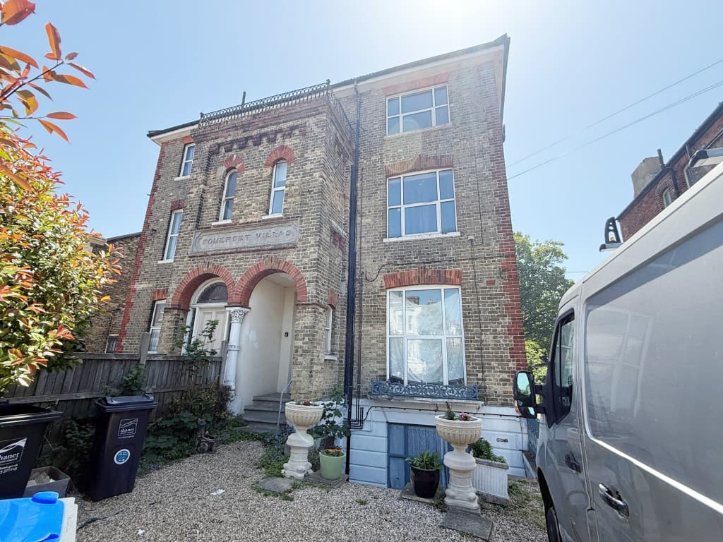 Well-Presented Flat