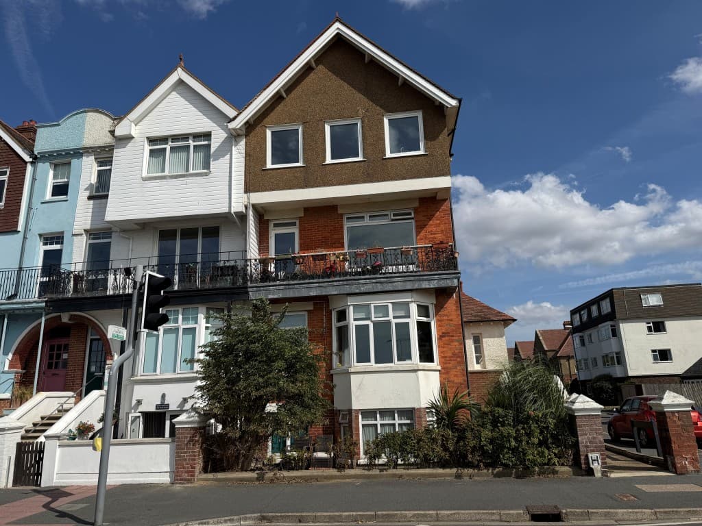 Patio Flat On Seafront