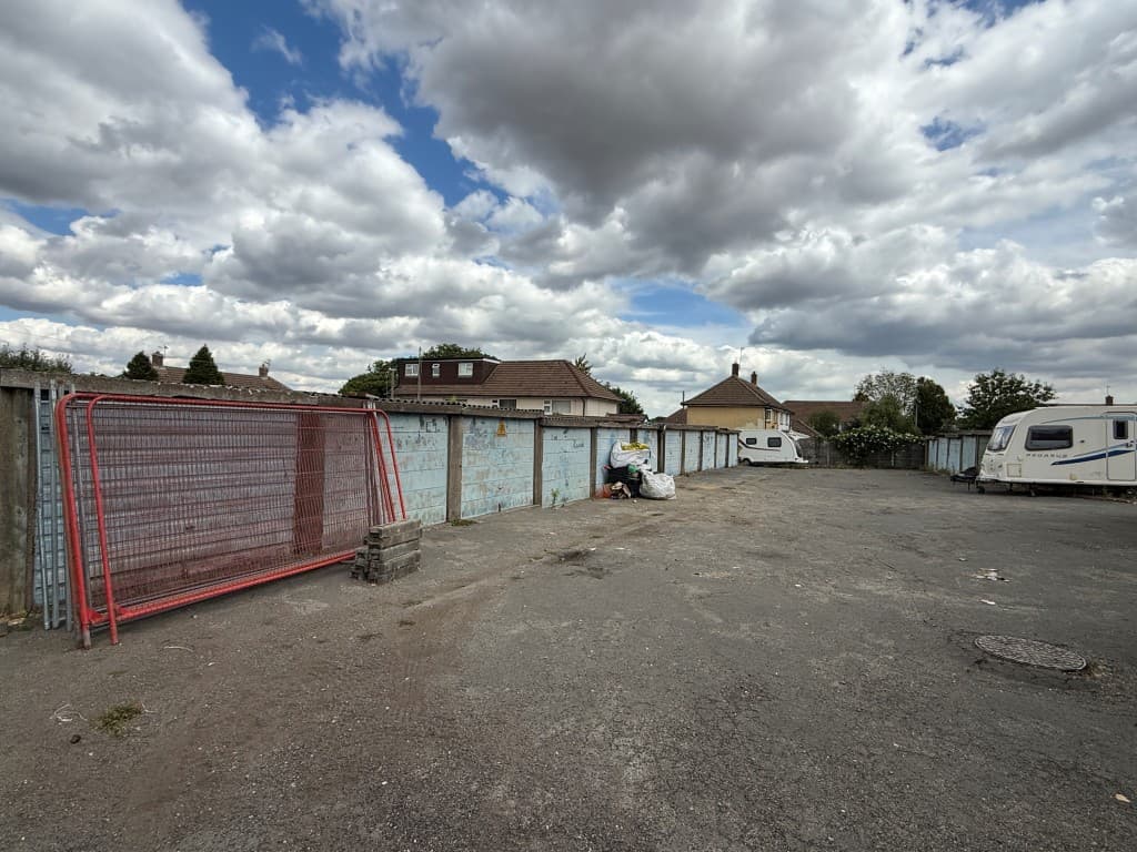 Freehold Site Comprising 22 Lock-Up Garages And Parking Spaces