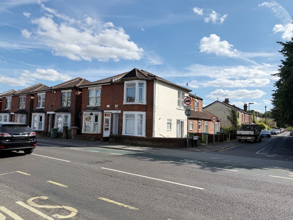 Freehold Building Comprising Three Flats For Investment