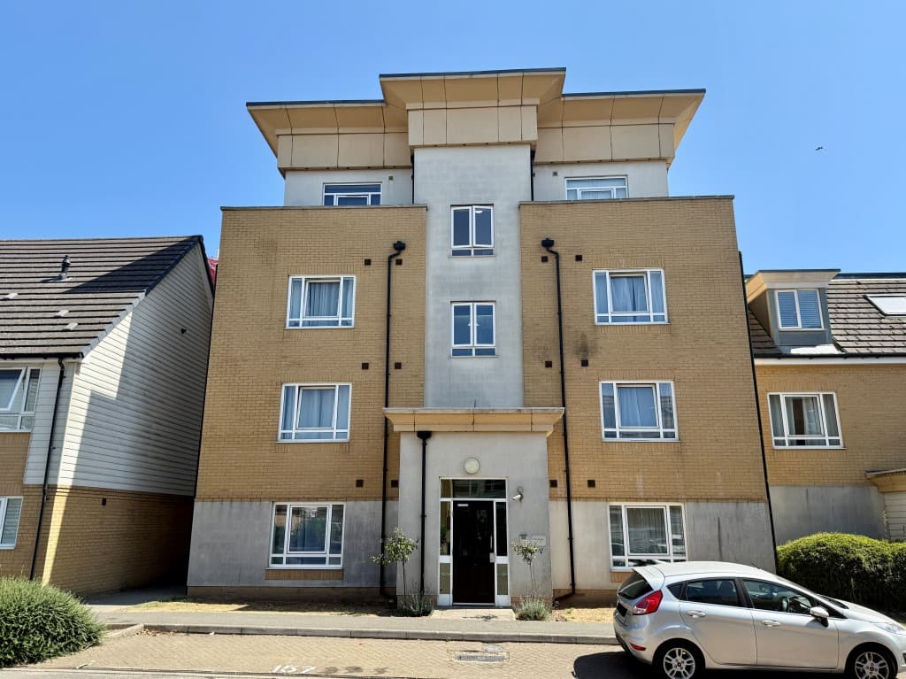 Vacant One-Bedroom Flat