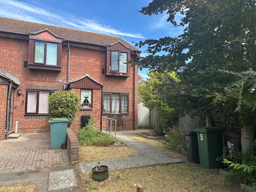 Two-Bedroom End-Terrace Property For Investment