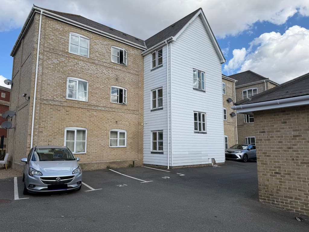 Two-Bedroom First Floor Flat For Improvement