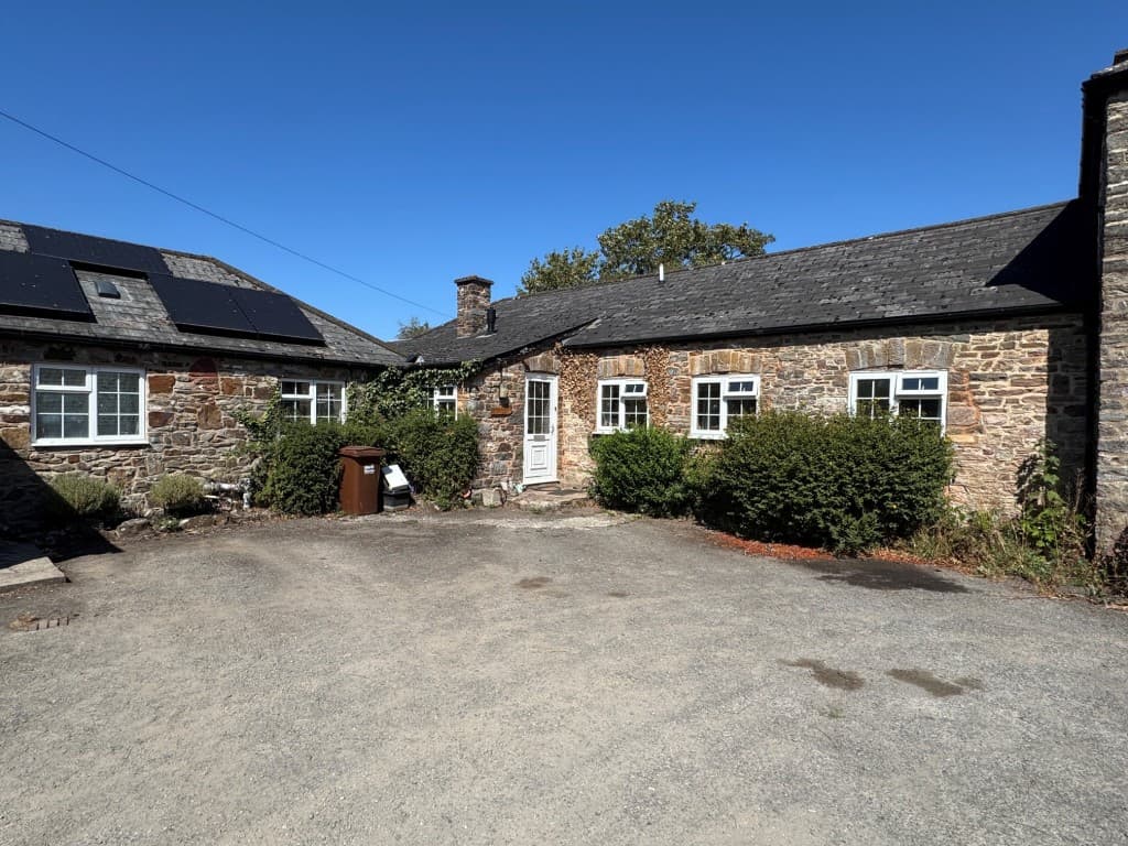 Three-Bedroom Single-Storey Dwelling - A Freehold Investment