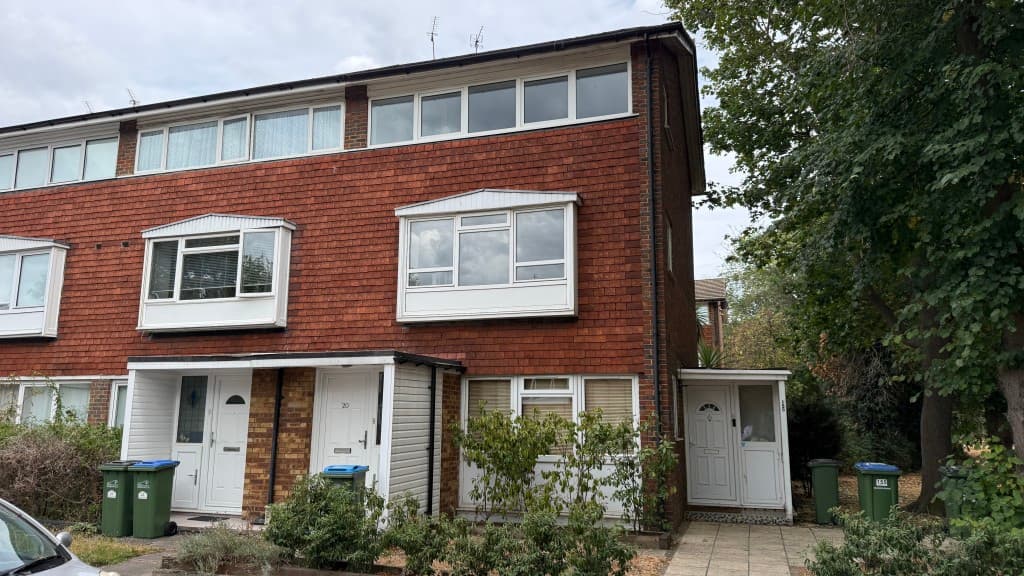 Vacant Maisonette For Investment Or Owner Occupation