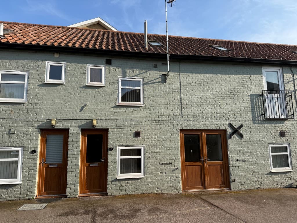 Vacant Freehold Townhouse With Parking