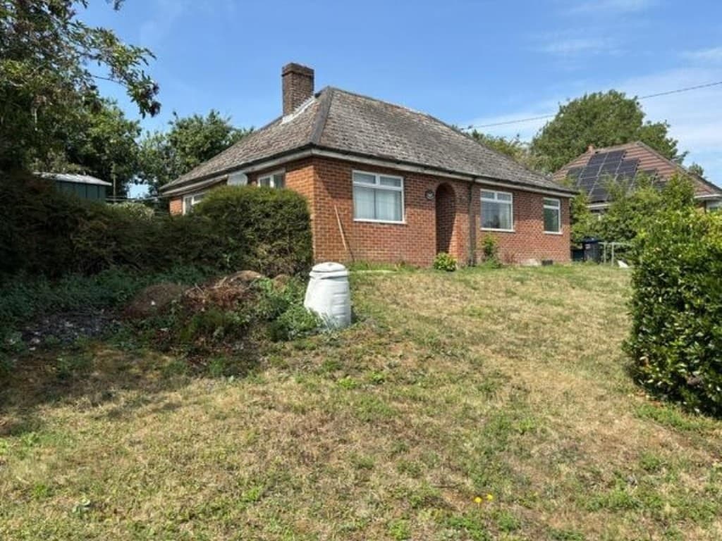 Detached Bungalow On A Plot With Potential